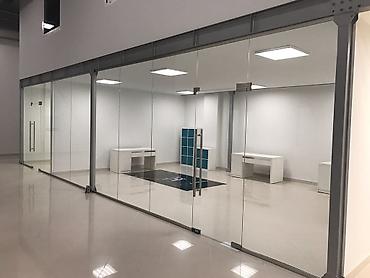 Перегородки на заказ: На заказ Цельностеклянная перегородка, Для офиса, Бронированное стекло, Монтаж, Демонтаж, Бесплатный замер — 18