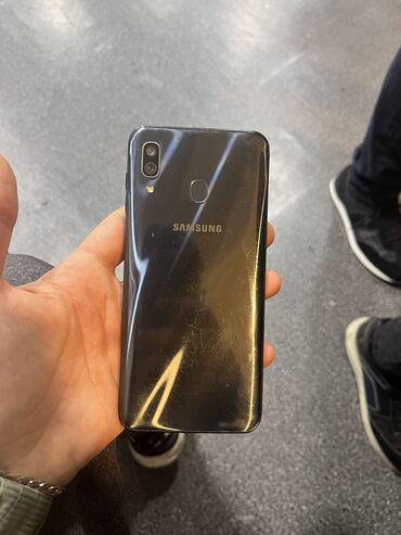 samsung galaxy s6: Samsung A30, 32 ГБ, цвет - Черный