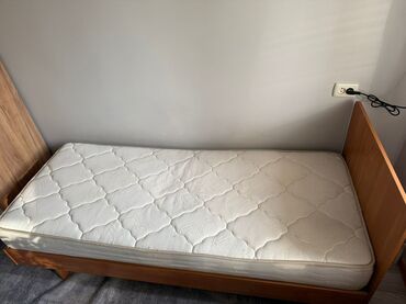 кровать односпальная с подъемным механизмом: Односпальная кровать, Б/у, С матрасом, длина - 200 см