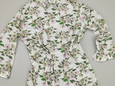 bluzki z bufkami na ramionach: Блуза жіноча, S, стан - Ідеальний