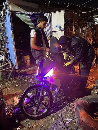 islenmis akumulator satisi: Moped/motorsiklet – şəhər içi üçün yüngül və qənaətcil model - Kuzov — 1