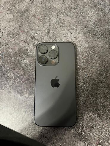 Apple iPhone: IPhone 14 Pro, Б/у, 256 ГБ, Space Gray, Защитное стекло, Чехол, 94 %