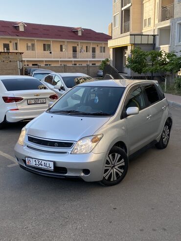 tayota runx: Toyota ist: 2003 г., 1.3 л, Автомат, Бензин, Хэтчбэк