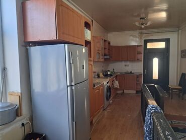 Həyət evləri və villaların satışı: 8 otaq, 5 kv. m, Kredit yoxdur, Orta təmir — 9