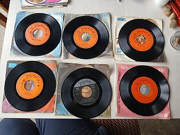 vintage sto: Kolekcija originalnih singl ploča Silvane Armenulić (Jugoton i PGP) — 2