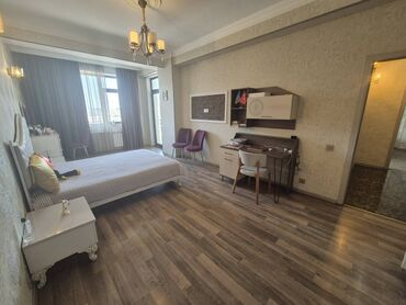 Uzunmüddətli kirayə mənzillər: Nizami rayonu, Qara Qarayev metrosunun düz yanında, . "Rahatlığın — 6