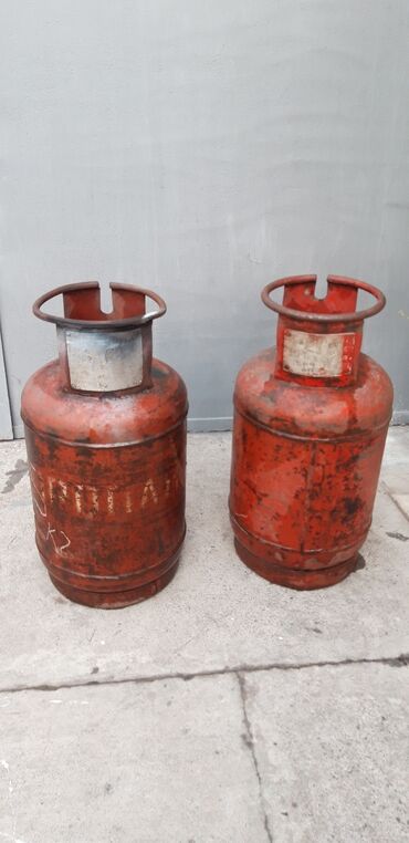 цена газового редуктора 4 поколения: Два газовых баллона с газом. Оба за 5500 сом. Находимся около