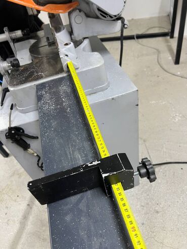 Cirkulari: Ger Masina za secenje industrijska Ispravna Novi Sad Akcija — 10