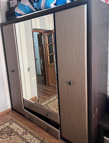 kohne dolab: İşlənmiş, 4 qapılı, Siyirməli, Bej, Taxta, Açılan, Düz dolab — 1