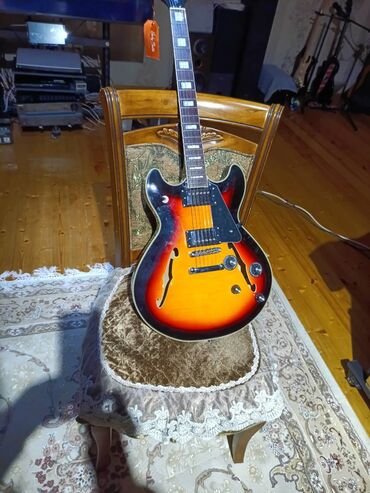 elektrikli scootr: Elektron gitara