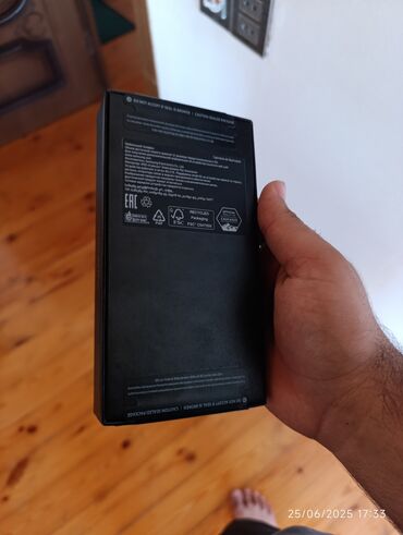 сотовый телефон fly ezzy trendy 3: Samsung Galaxy S23, 256 ГБ, цвет - Черный, Гарантия, Сенсорный, Отпечаток пальца
