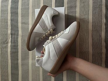 on cloude: Мужские кроссовки, 38, Maison Martin Margiela, Новый, цвет - Бежевый, Платная доставка — 1