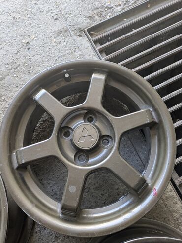 Диски: Литые Диски R 15 Комплект, отверстий - 4, Б/у — 5