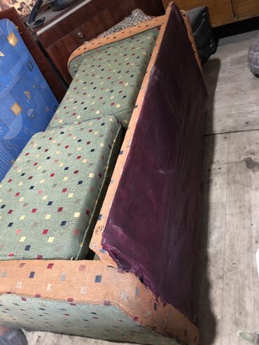 Прямые диваны: Срочно продаю диван 0…5…5. 9. 3. 2…0. 5…3…1 Состояние хорошее — 10