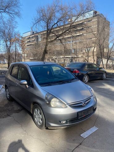 Honda: Honda Fit: 2003 г., 1.3 л, Вариатор, Бензин, Хэтчбэк