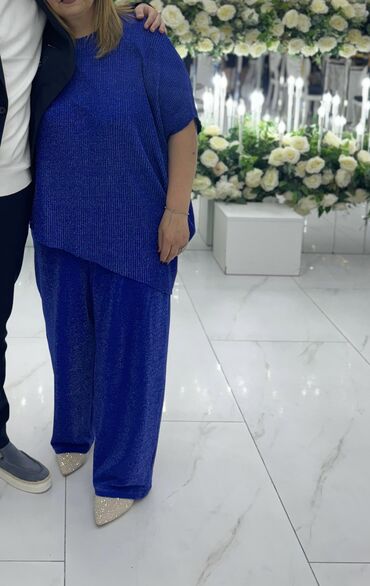 dəst geyimlər: 44-50 olculere gedir iki defe geyinilib, cox yungul rahat