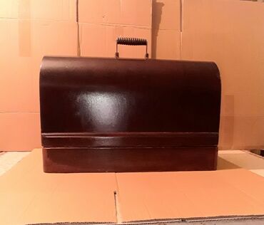 Qədim tikiş maşınları: Qədimi tikiş maşını "Qosşveymaşına" satılır.SSRİ 1923-25 illər.İşlək — 5