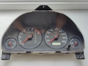 Панели, обшивки: Торпедо Honda 2000 г., Б/у, Оригинал