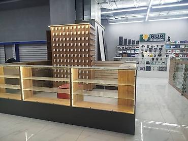 Витрины: Торговые витрины и прилавки для магазинов электроники и аксессуаров — 3