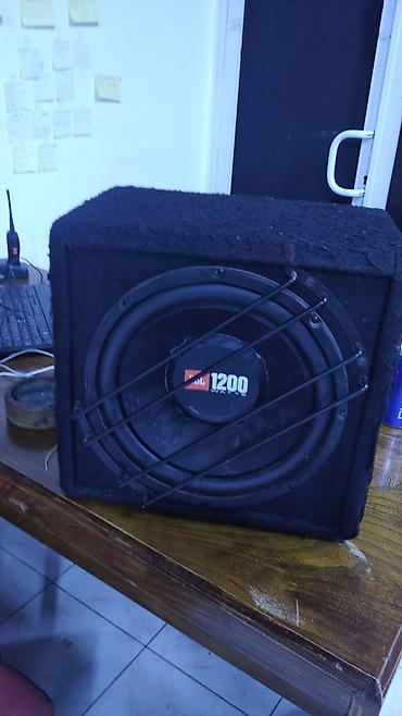 Avtoelektronika: JBL 1200W aktiv sabvufer (bass qutusu) - Güc: 1200 W (üzərində qeyd — 2