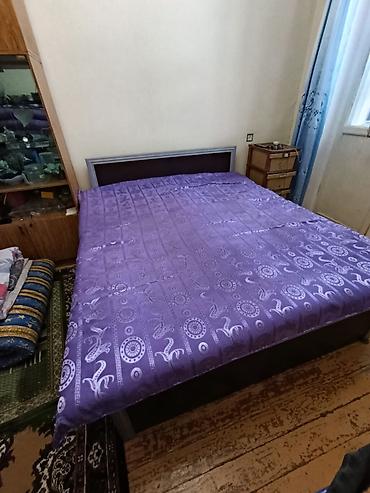 matrasi: İki nəfərlik çarpayı və döşək dəsti - Ölçü: təxminən 160×200 sm — 2