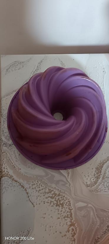 heyvan bazarları: Bənövşəyi rəngli silikon bundt/keks qəlibi - Material: Yüksək — 1