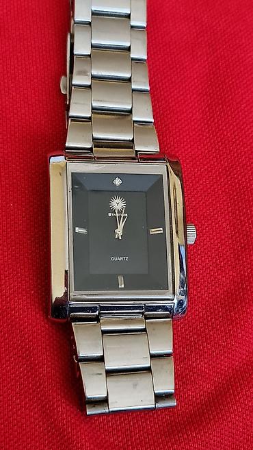 Sat STAMTUS Quartz – elegantan muški ručni sat - Kvadratno kućište u