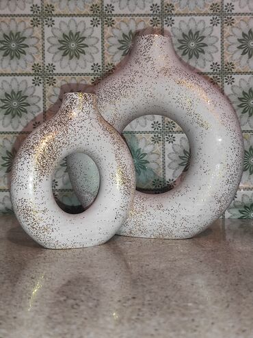 Vazalar: Bir vaza — 10