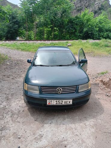 пассат ь3: Volkswagen Passat: 1997 г., 1.6 л, Механика, Бензин, Седан