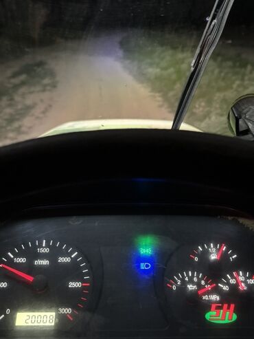 Другие тракторы: Трактор колесный с кабиной, универсальный для полевых работ. Основные — 7