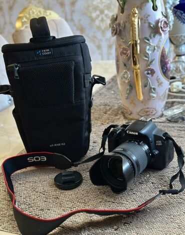 Canon EOS 650D DSLR fotoaparatı EF-S 18-55mm obyektivlə birlikdə