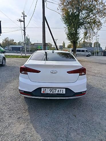 Транспорт: Hyundai Elantra: 2018 г., 2 л, Автомат, Бензин, Седан — 4