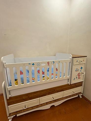 uwaq krafati: Uşaq beşiyi ideal veziyetde — 2