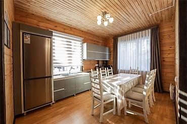 Иссык-Куль 2026: Коттедж, КОТТЕДЖ 7 Каракол, Парковка, стоянка, Охраняемая территория, Кумысолечение — 3