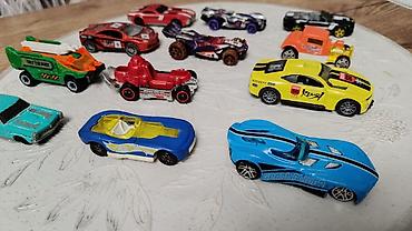 Искусство и коллекционирование: Набор миниатюрных машинок Hot Wheels. цена за одну машинку - В — 6