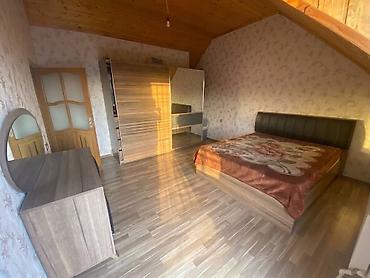 Yaxşı vəziyyətdə Yataq Dəsti (Şkaf-kupe, Çarpayı + Təzə matras, Kamod)