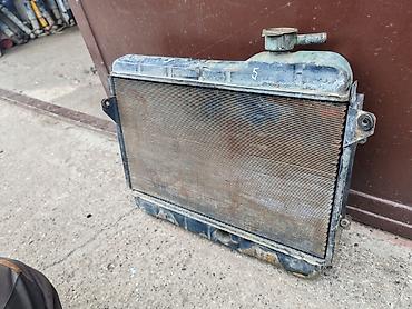 Auto delovi: Hladnjak mesingani Lada 2107 Riva, Lada 2104 Karavan,2105 broj 5 — 6