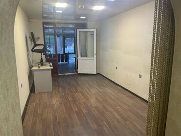 Digər kommersiya daşınmaz əmlakı: Sumqayıt 45 də 3 otaqdan ibarət ibarət obyekt icarəyə verilir. Ofis — 13