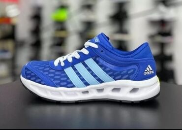 Кроссовки и спортивная обувь: Adidas 🔥🔥
летние 🔥
качественный 🔥