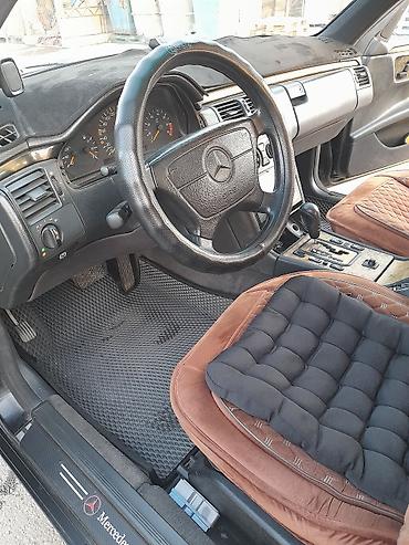 w210 дерево: Автомобильный салон Mercedes-Benz (серия W210, интерьер) Описание: - — 1