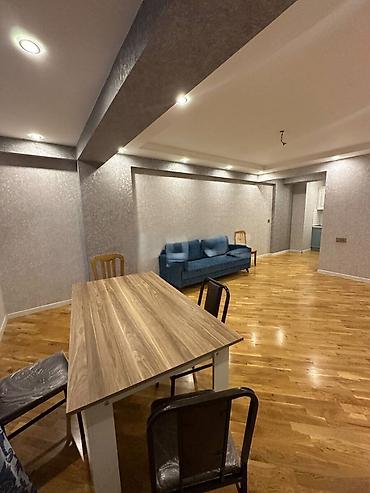 kirayə qarayev: Qara Qarayev metrosunun çıxışı, Nəbz Klinikasının arxasında, yeni — 2
