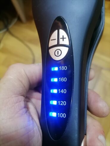 Figaro za kosu: Figaro PARIS HILTON 75 W za pravljenje lokni na vašoj kosi Profi je na lalafo.rs — 12 Figaro za kosu: Figaro PARIS HILTON 75 W za pravljenje lokni na vašoj kosi Profi je — 12