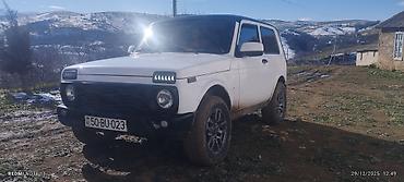 maşin satişi: Satılır: Yolsuzluq üçün əlverişli 3 qapılı kompakt SUV - Kuzov: ağ — 2