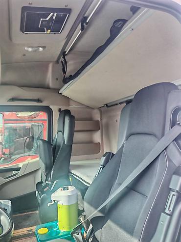 Грузовики: Грузовик, Mercedes-Benz — 10