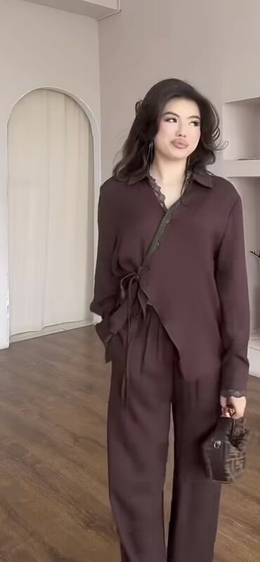 белый купальник с рюшами: Башка кийим-кече