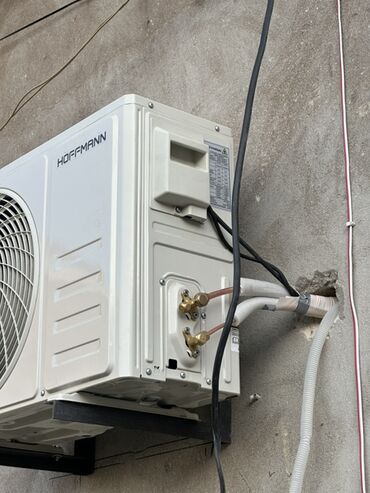 Digər biznes avadanlığı: 5 ədəd TV 2 ədəd LG - 127sm 1 smart 1 sadə 1 ədəd Sharp 127sm 1 ədəd — 14