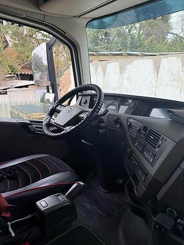 Volvo: Тягач, Volvo, 2019 г. — 2