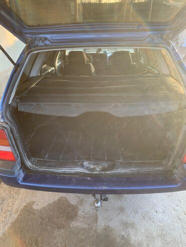 Volkswagen: Volkswagen Golf: 1995 г., 1.8 л, Механика, Бензин, Универсал — 12