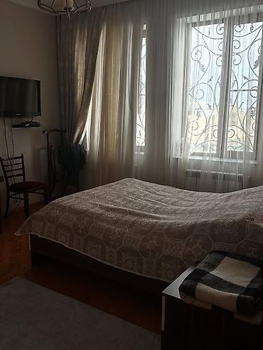nzs qesebesinde 3 otaqli ev type 1: Fatmai baglari.isdi hovuzlu sexsi ev kiraye verilir.gunluk.Evde her — 2