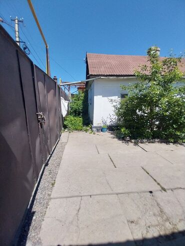 купить дом в бишкеке без посредников: Дом, 42 м², 3 комнаты, Риэлтор, Старый ремонт